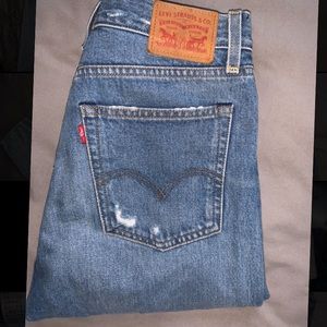 Levi’s mom jeans 501’s